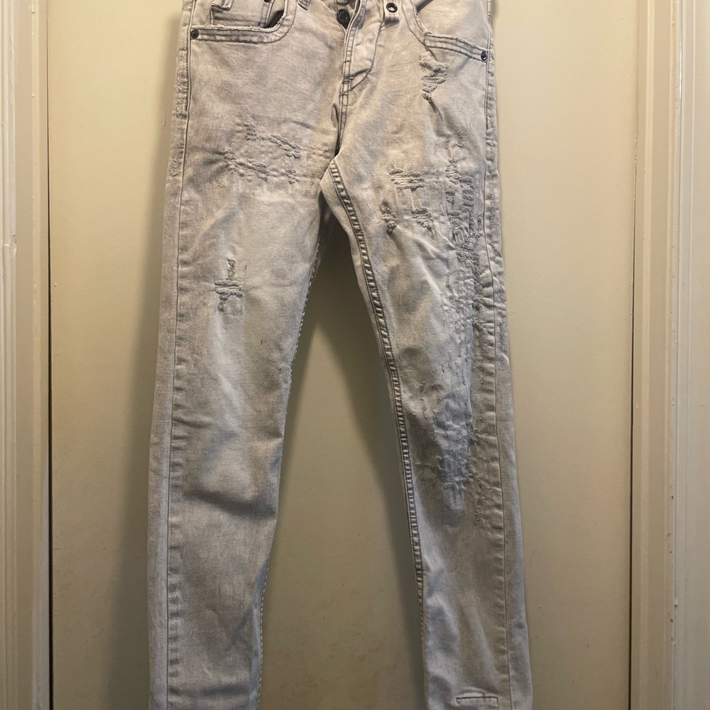 SHEIN Men’s Gray Skinny Jeans with Distressed Details
